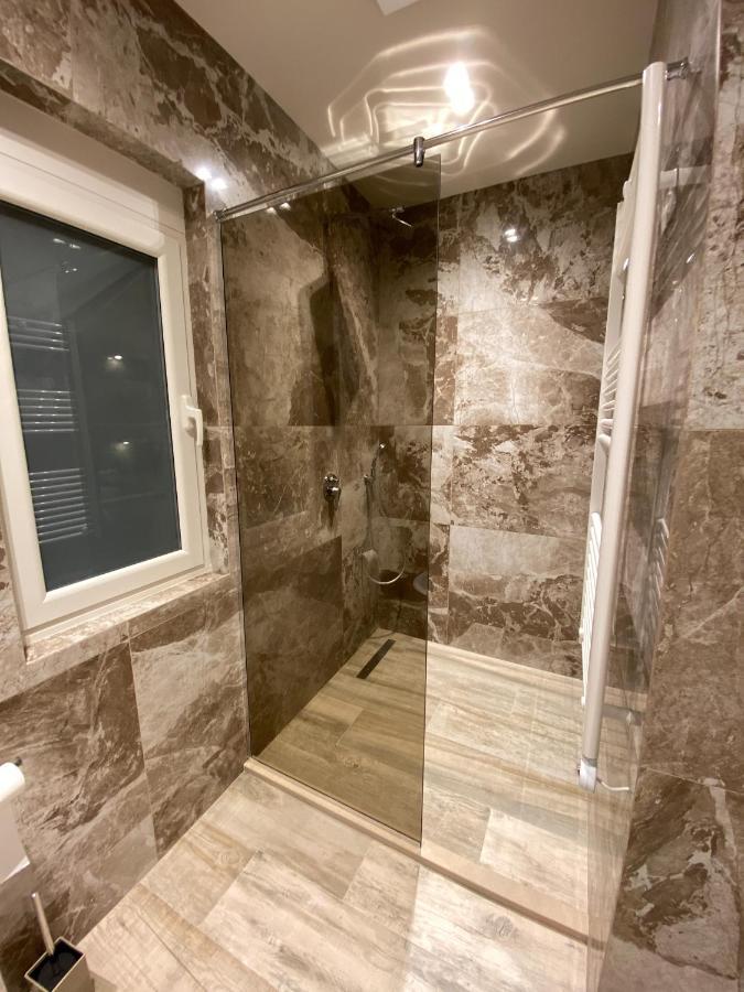 Comfort Apartament, Near The Beach Durres Ngoại thất bức ảnh